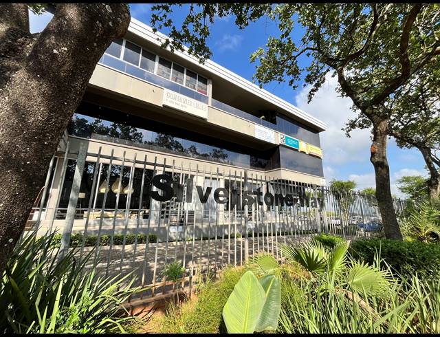269M² OFFICE FOR SALE IN BALLITO DISTRICT